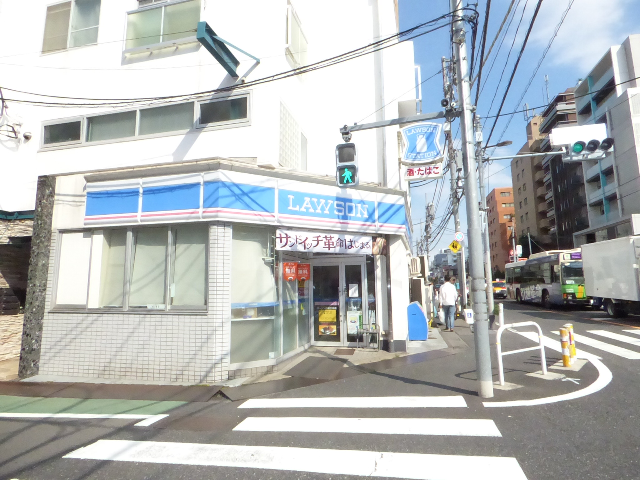 ガーデンハウス コンビ二